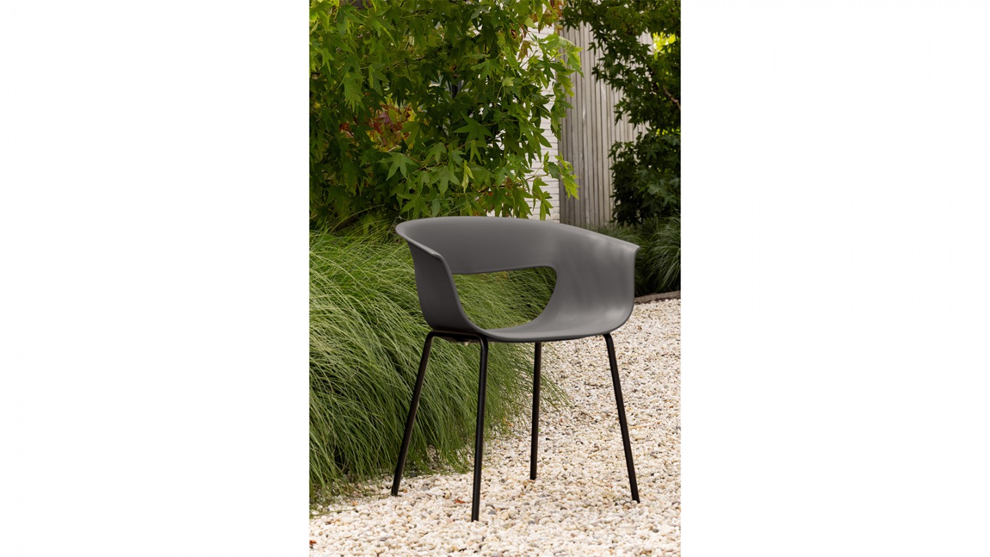 Chaise de jardin organique en aluminium gris - Stine