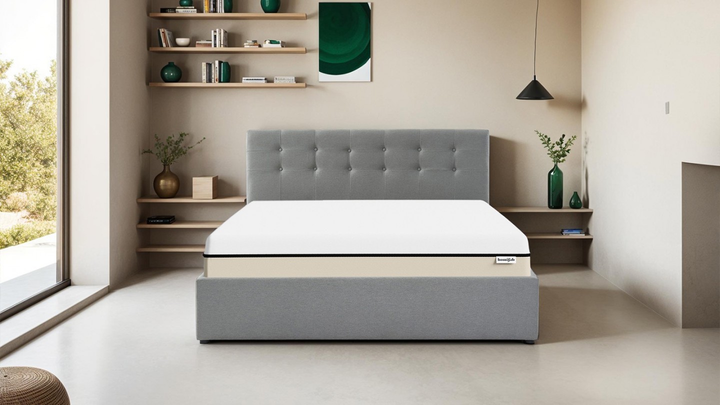 Ensemble lit coffre 160x200 en tissu gris clair Tina + Matelas Hybride à ressorts ensachés et mémoire de forme - Spring Elite