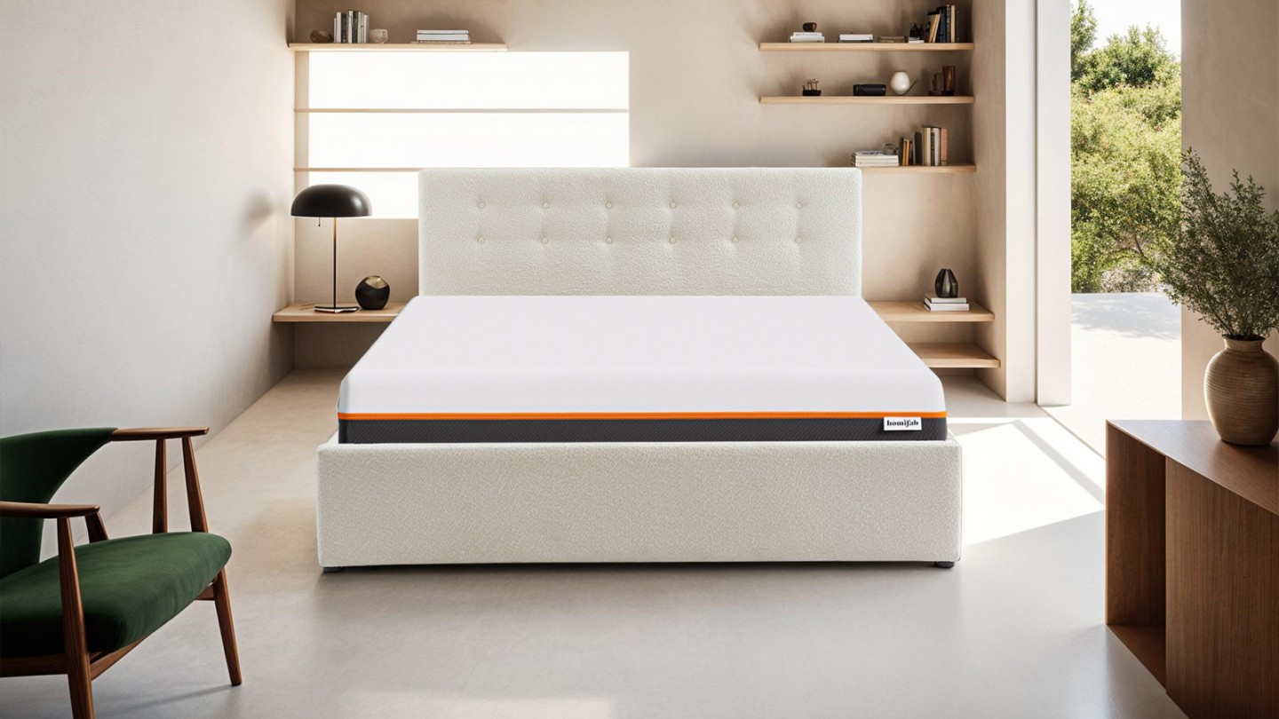 Ensemble lit coffre 160x200 en tissu bouclé écru Tina + Matelas mousse gel à mémoire de forme, double confort - Dual Confort