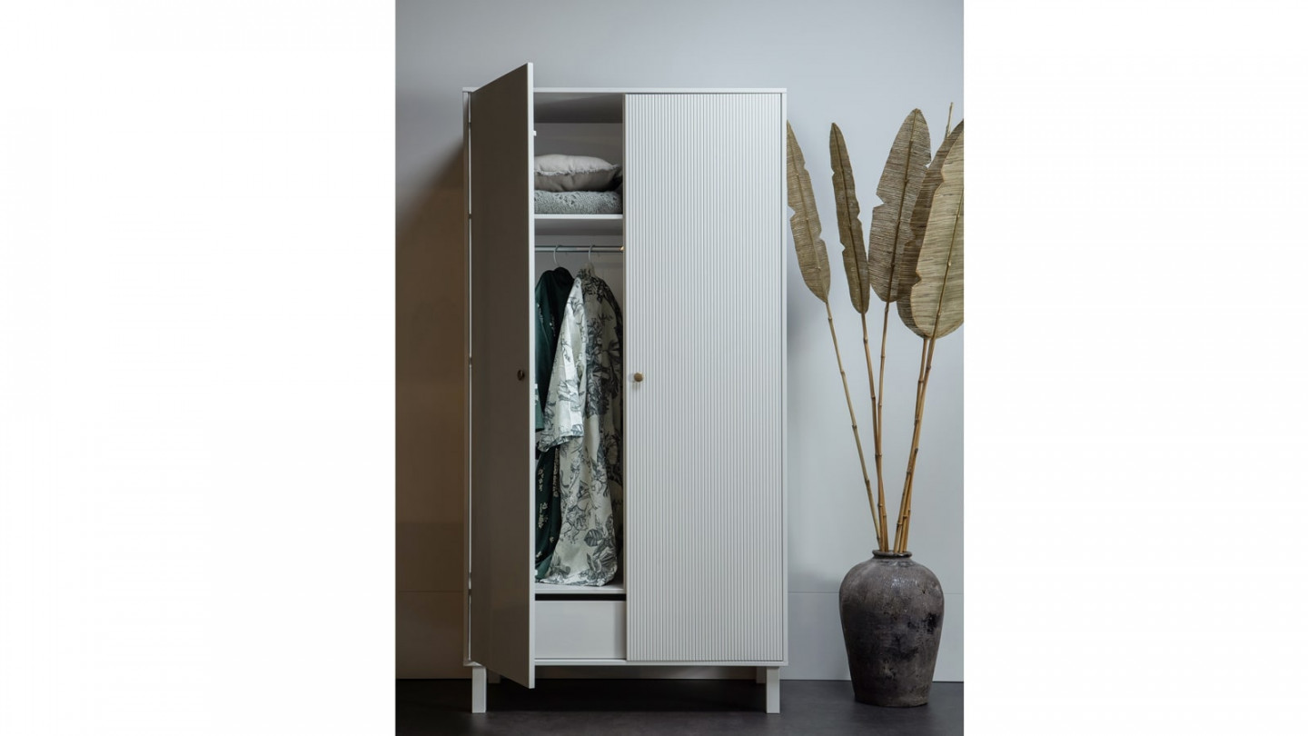 Armoire 2 portes en pin gris nuage - Madu - Woood